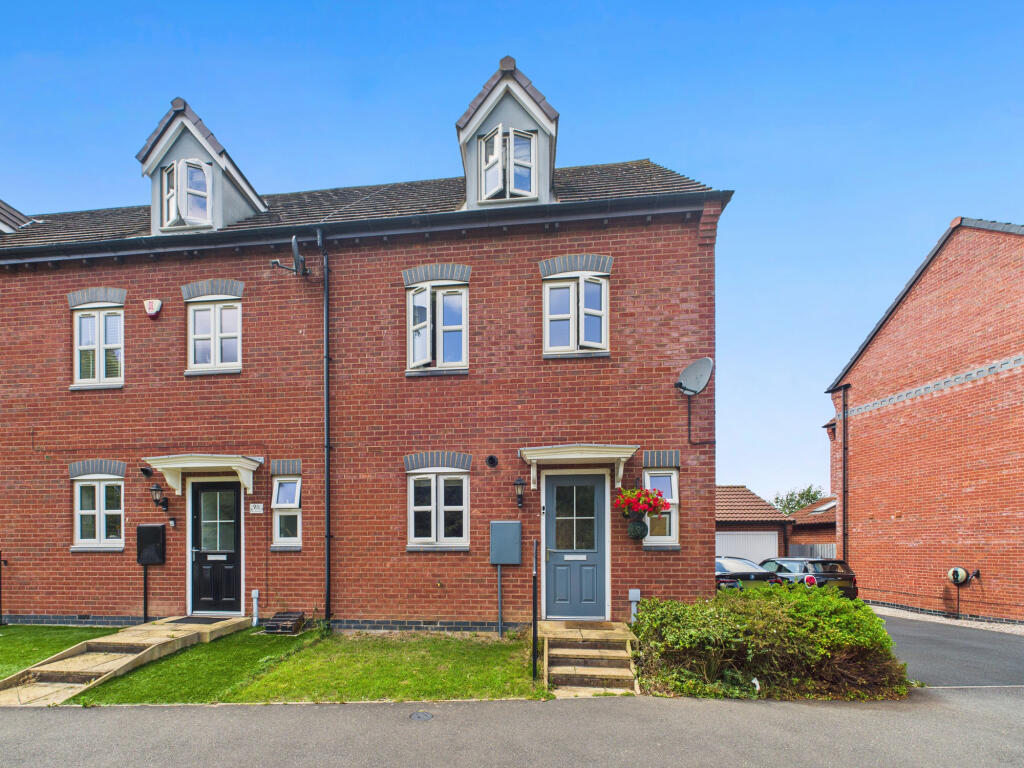 4-bed semi-detached on Fellow Lands Way, Chellaston, £280,000