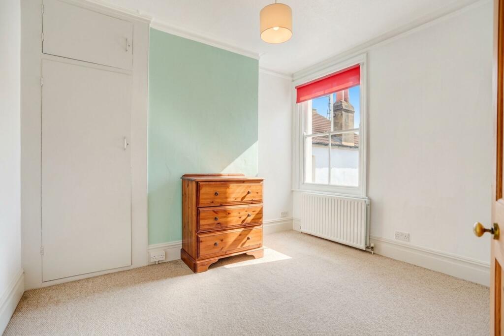 Apartment in Brighton - More