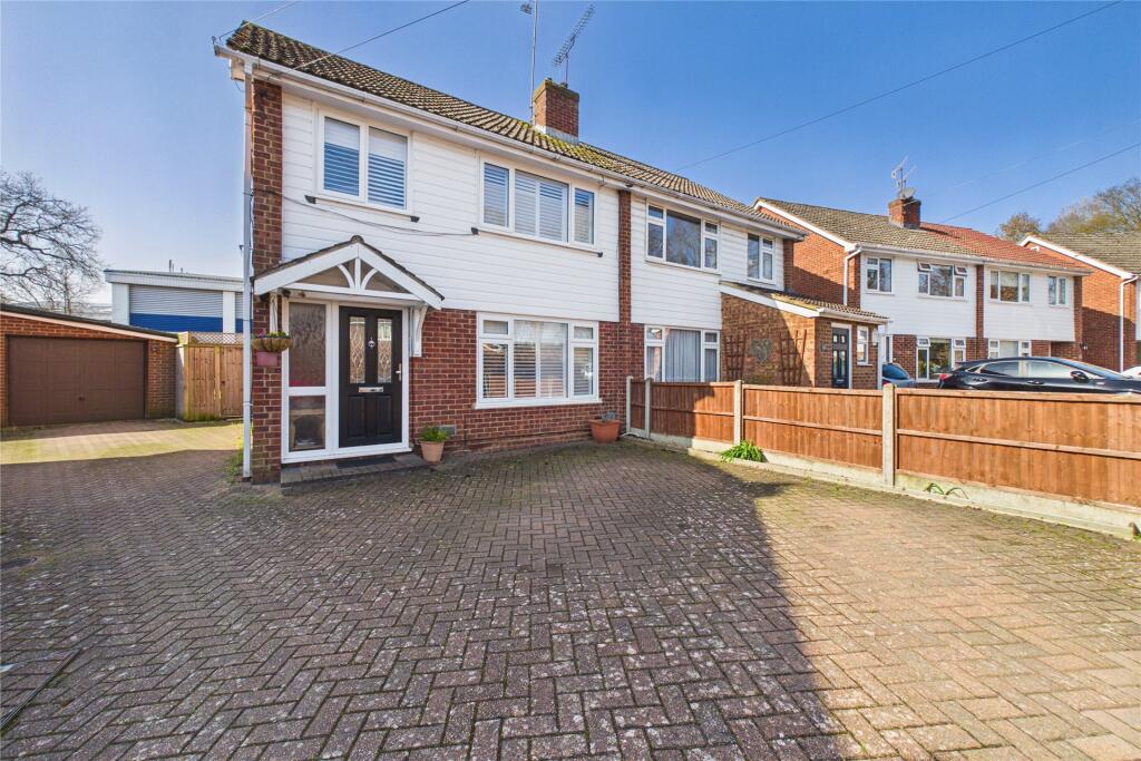 Main image of property: Green Way, Aldershot, Hampshire, GU12