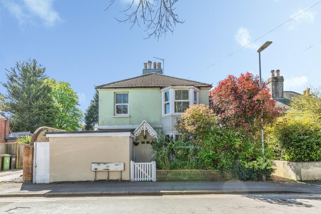 Main image of property: Chievely Cottages, St. Leonards-On-Sea