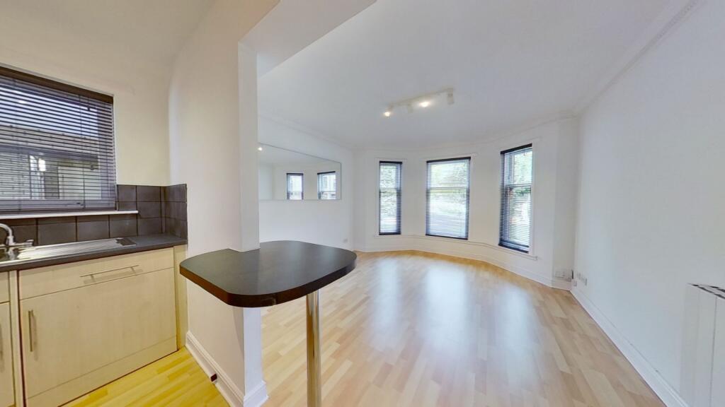 Apartment in Glasgow, Partickhill, Hyndland - View 3