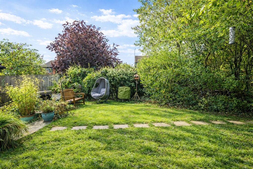 Additional image 21 of Ardens Way, St. Albans, Hertfordshire, AL4