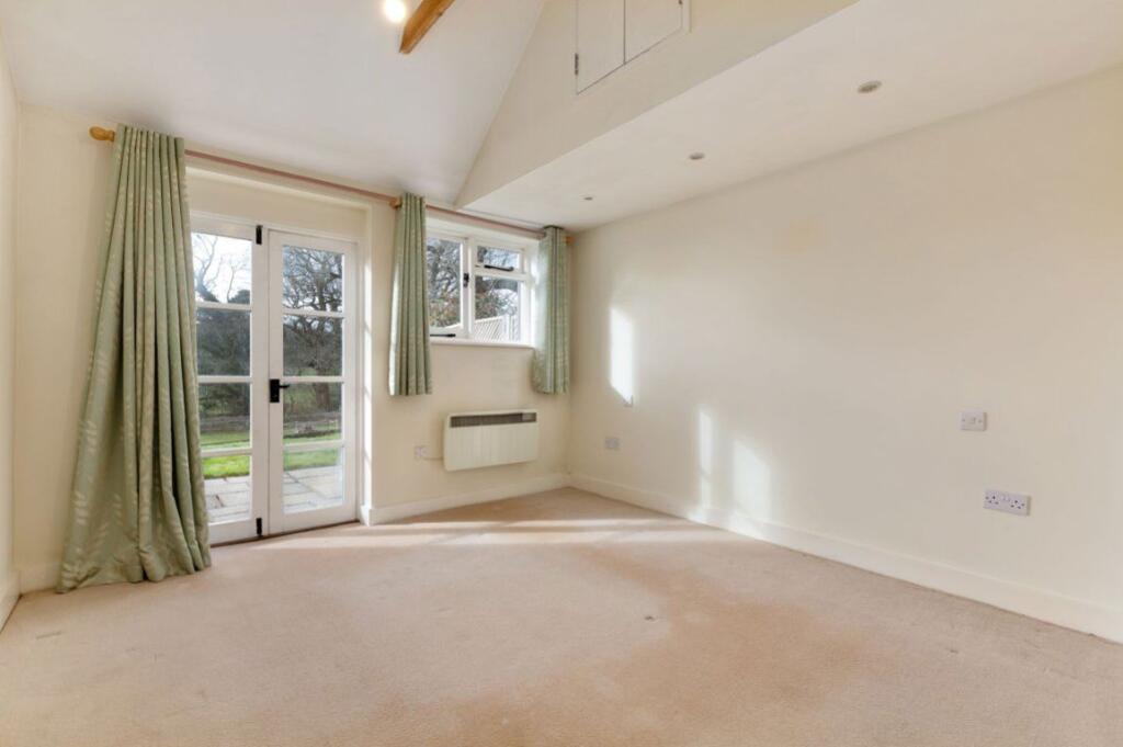 House in Tonbridge - View 5