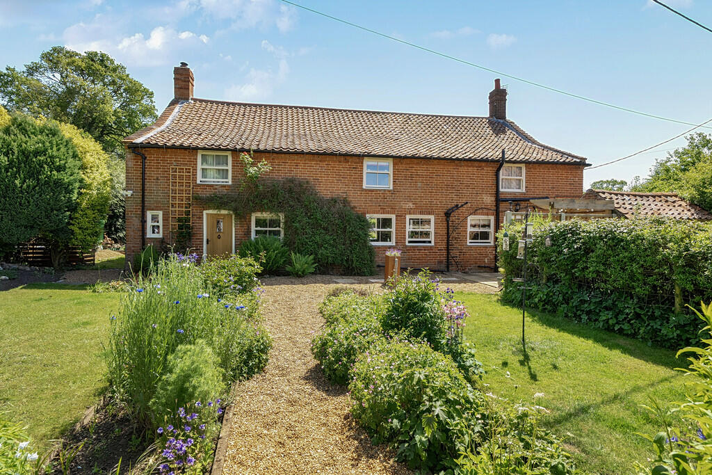Main image of property: Middle Hill, Alby, Norfolk