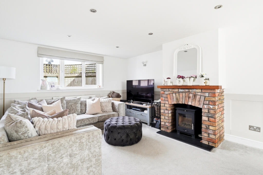 House in East Hertfordshire, Hay Street, Braughing - View 5