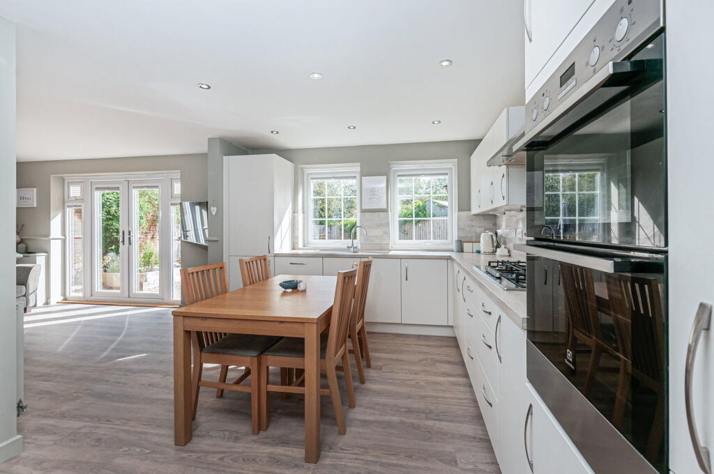 House in Hull - View 3