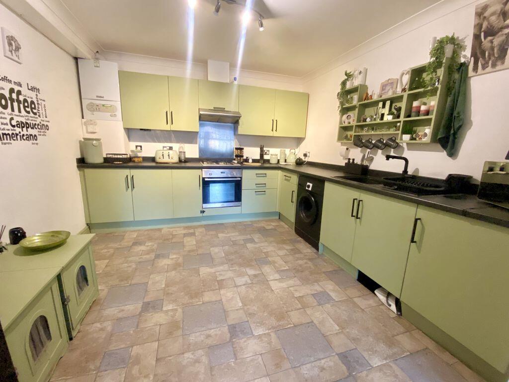 Apartment in Fareham, West End - View 5