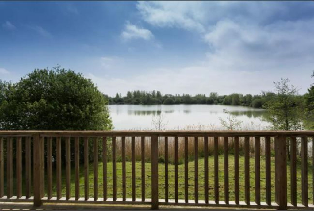 1 Lower Lakes, Bridgwater, TA5 - View 3