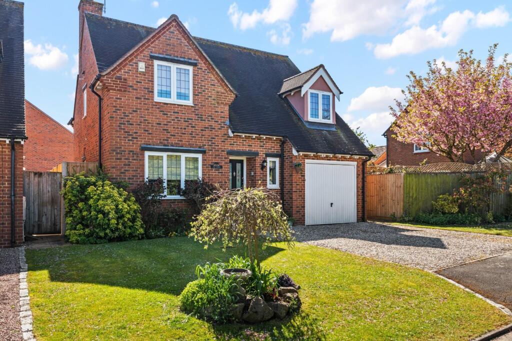 Main image of property: Hedges Close, Ladbroke, Southam