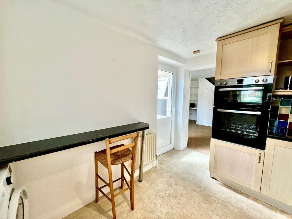 House in Waverley, Hale, Farnham - View 3