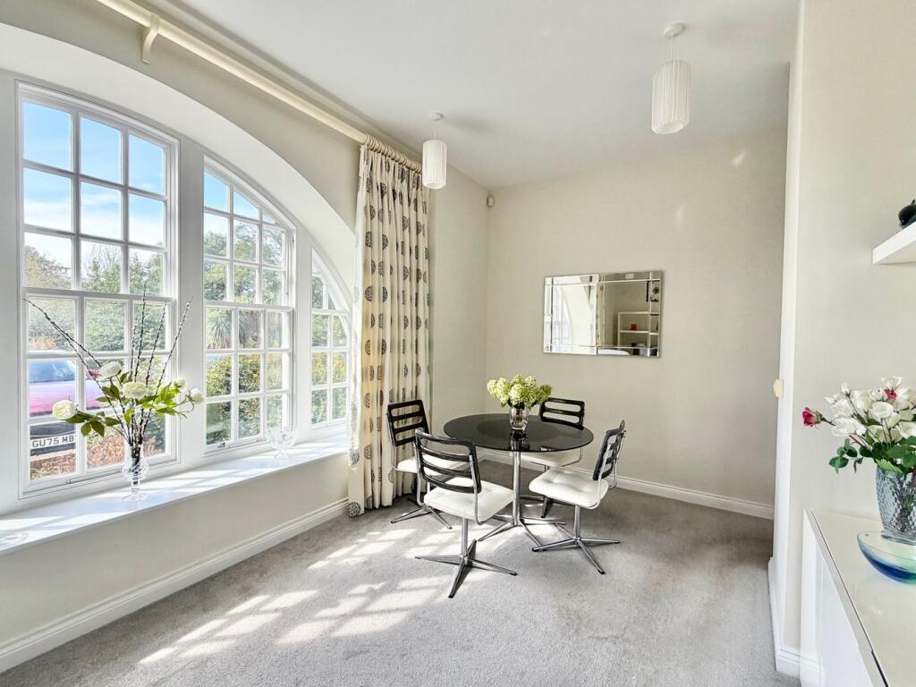 Apartment in Bexhill-on-Sea, Pebsham - View 4