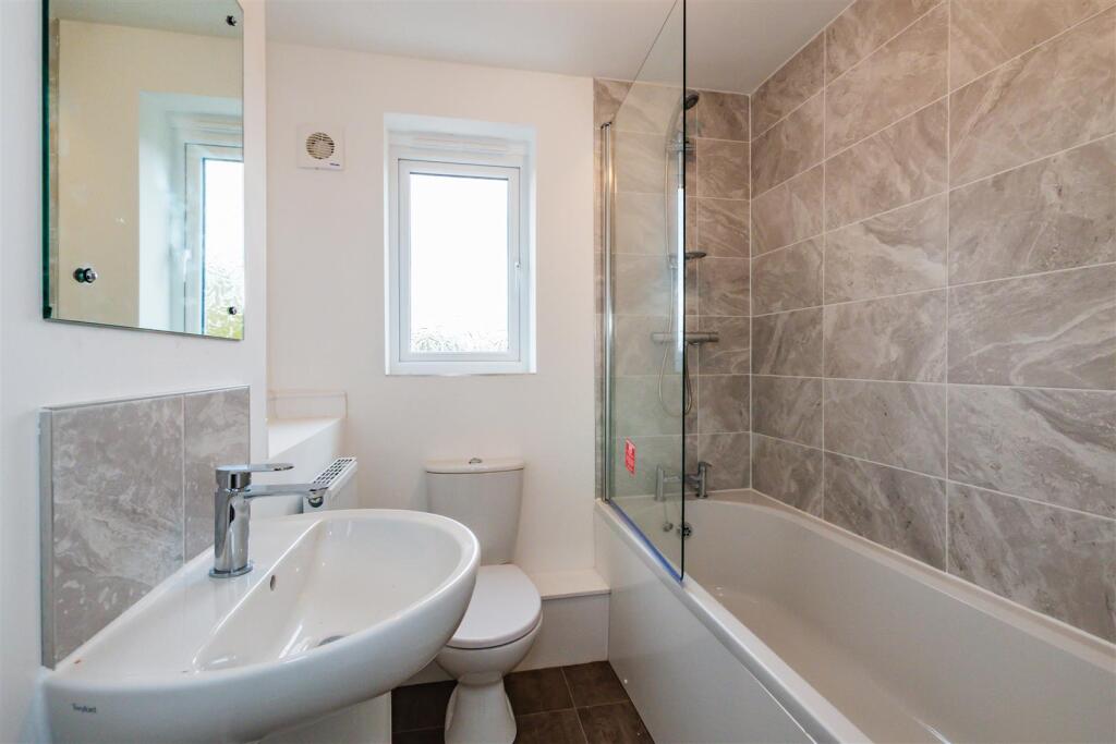 Additional image 9 of Northbeck Grange, Bradford, BD7