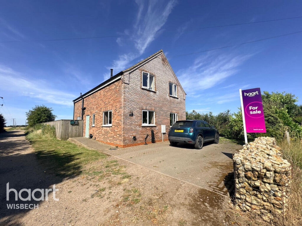 3-bed detached on Fitton End Road, Gorefield, £325,000