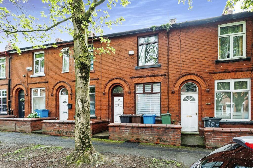 Main image of property: Gordon Avenue, Oldham, Greater Manchester, OL4