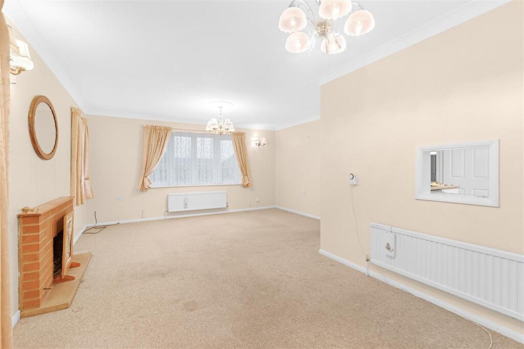 House in Barton Seagrave, North Northamptonshire - View 5