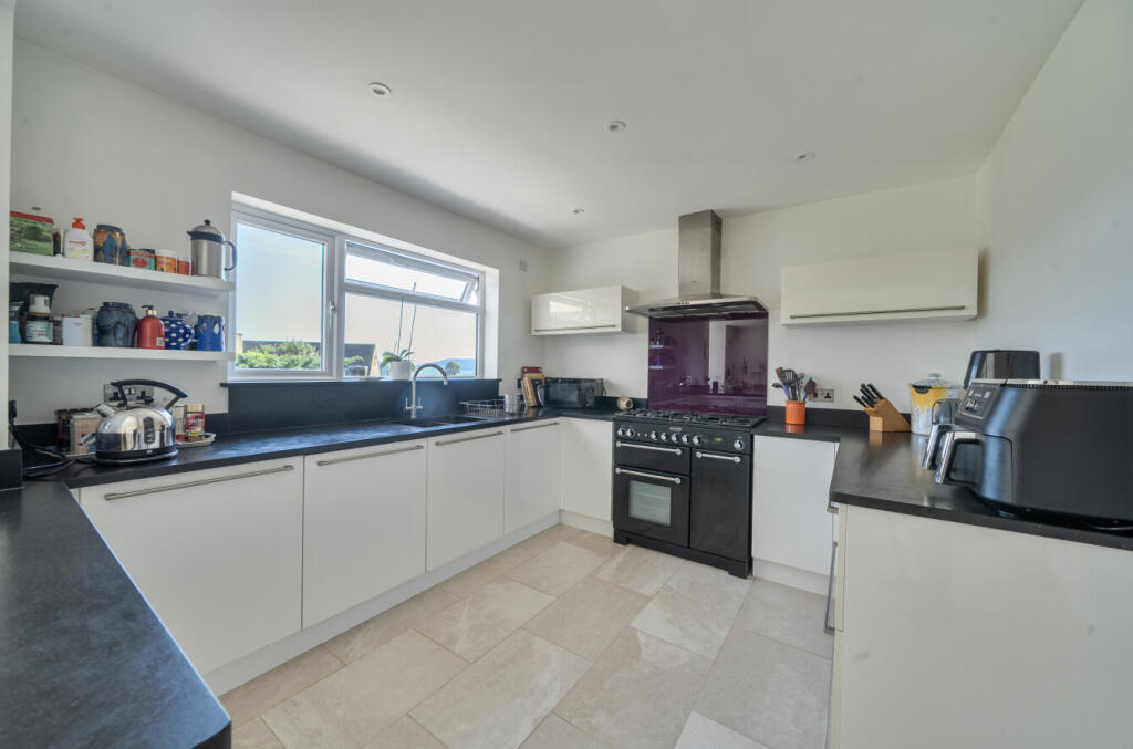 High Bannerdown, Batheaston, Bath, Somerset, BA1 photo 3
