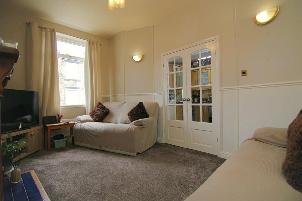 House in Bradford, West Yorkshire - View 2