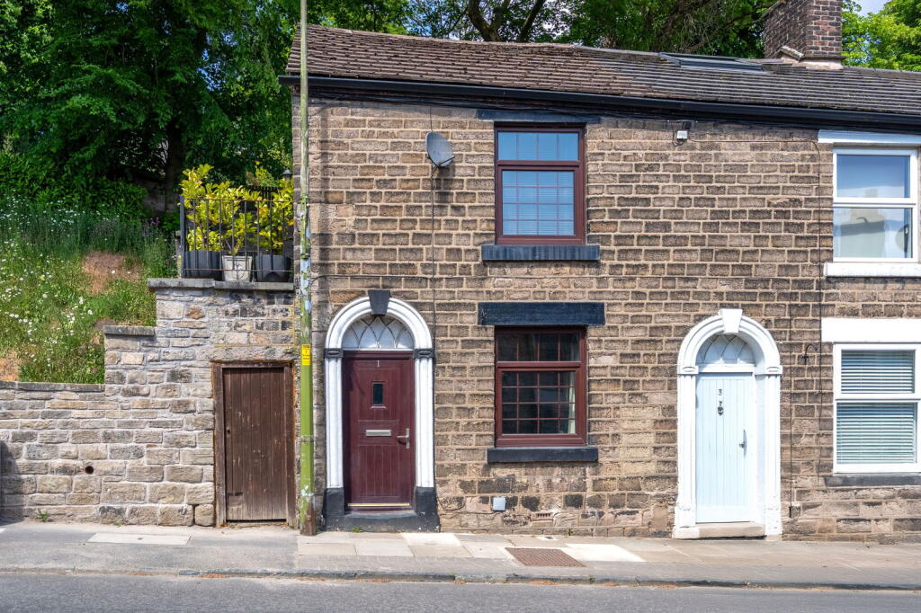 Main image of property: Market Street, HYDE, SK14 6AX