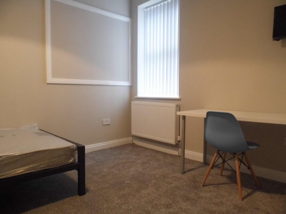 1 bedroom house share for rent