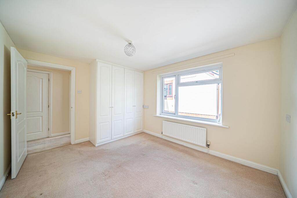 Apartment in Salisbury - View 4