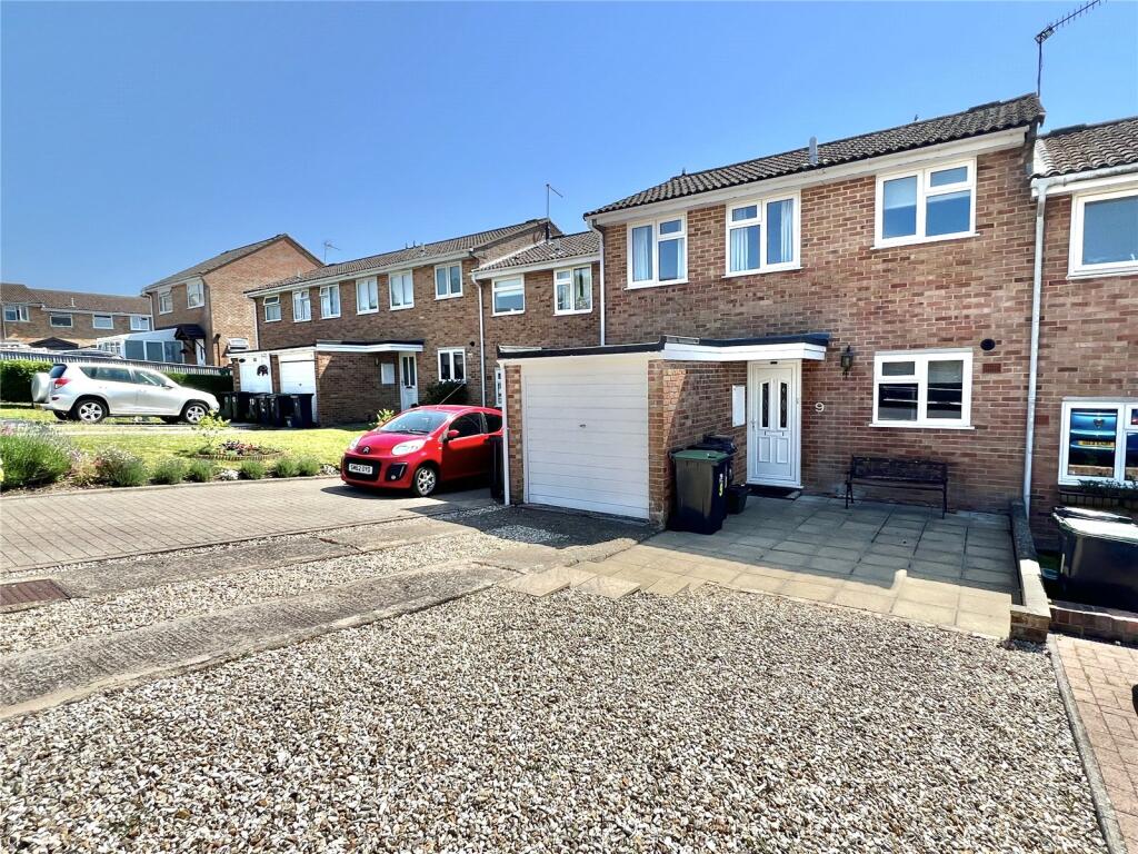 3-bed terraced on Hilcot Way, Blandford Forum, Dorset, DT11, £290,000