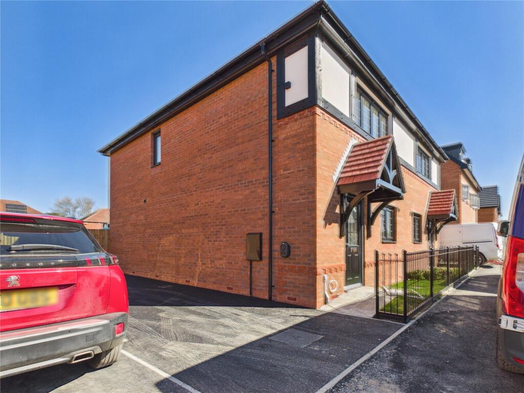 Main image of property: Dunnock Close, Manchester, Greater Manchester, M21