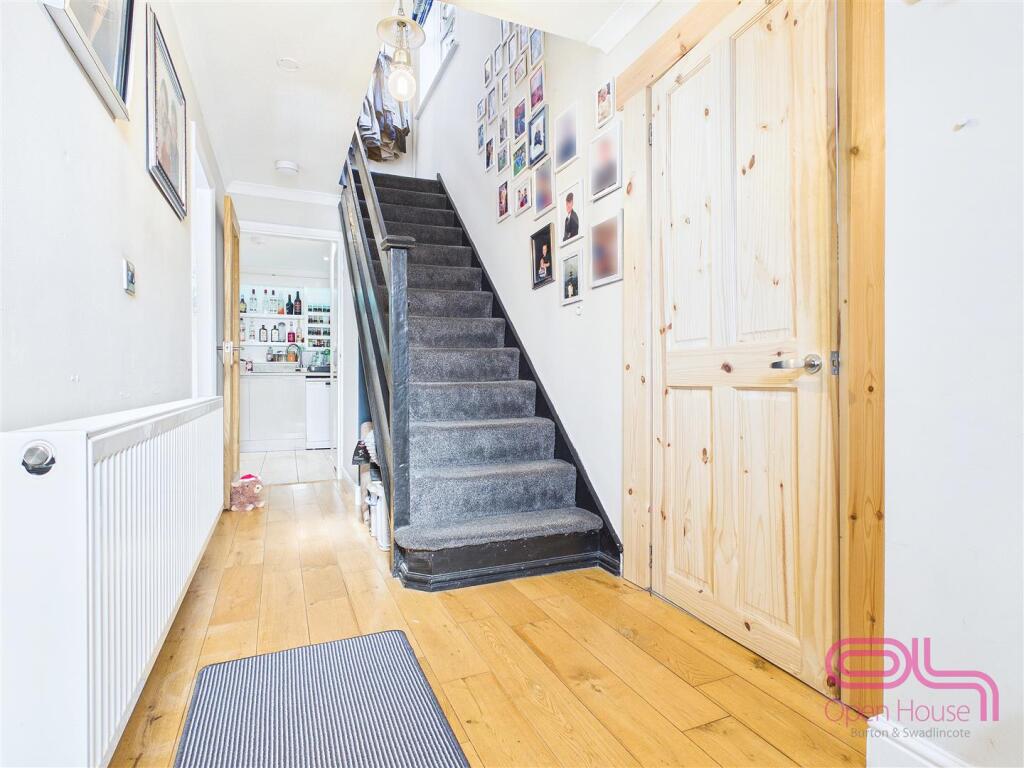 House in South Derbyshire, Derbyshire - View 5