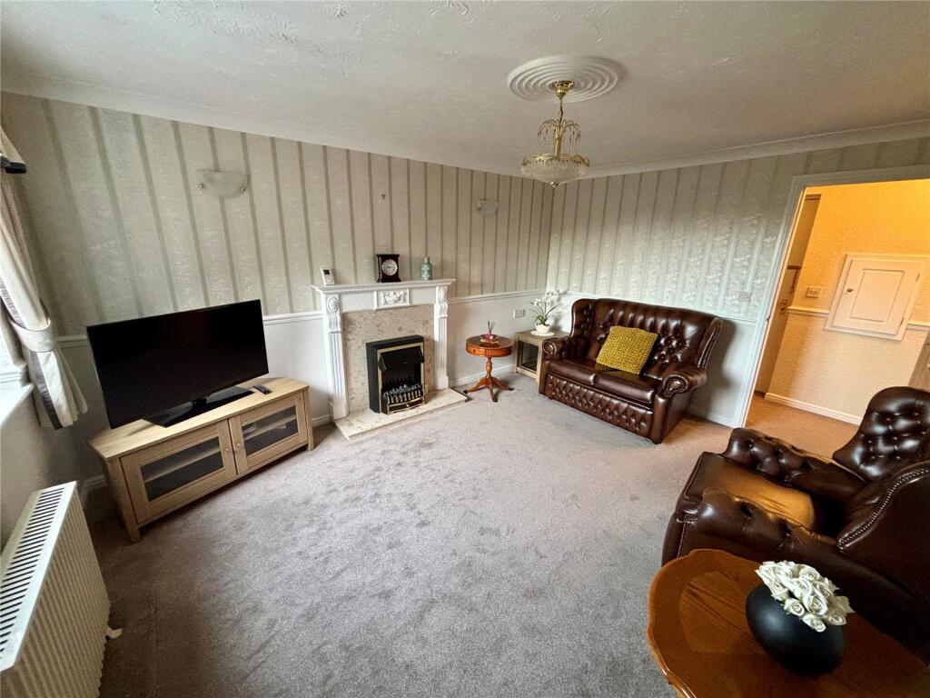 Brielen Court, Radcliffe-on-Trent, Nottingham, Nottinghamshire, NG12 photo 2