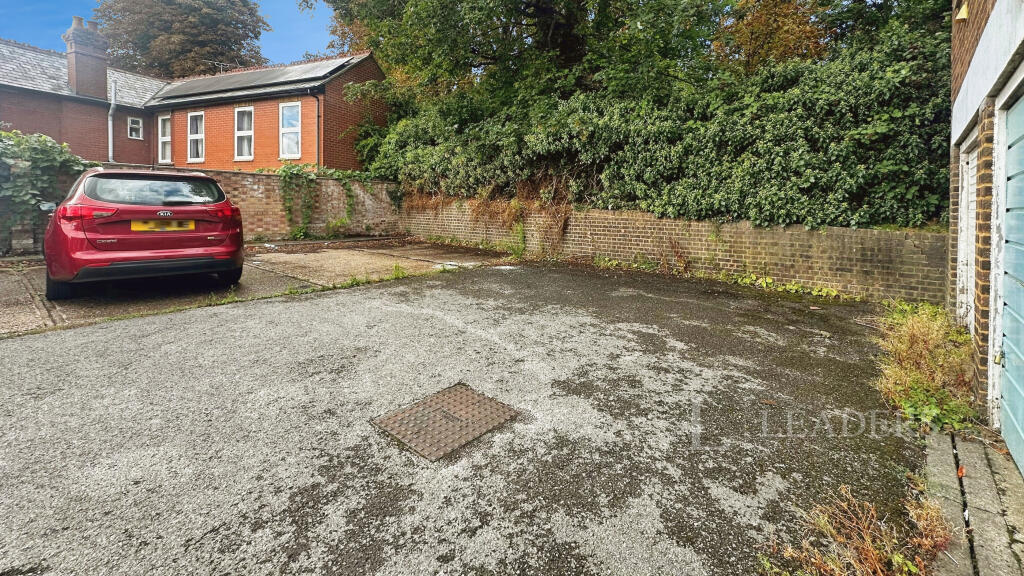 Property photo 11