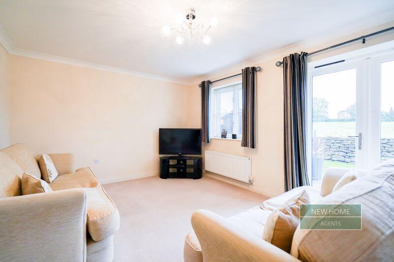 House in South Kesteven, Great Gonerby - View 2