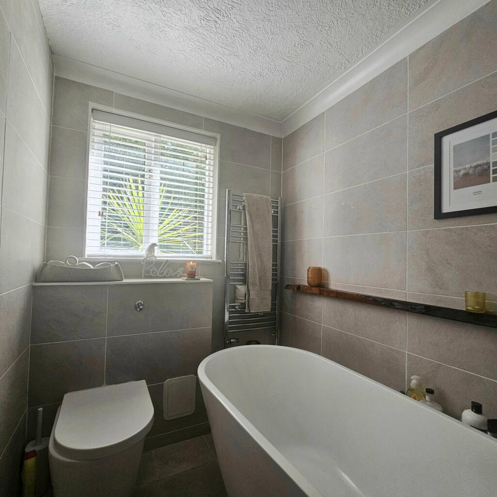 House in Canterbury - View 5
