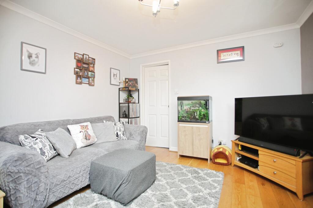 Willow Tree Close, Barwell, LE9 photo 3