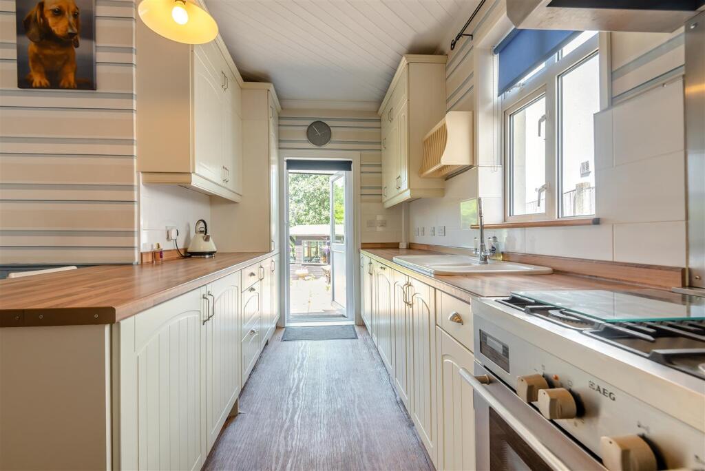 House in Maidstone, Loose - View 4