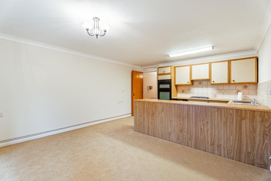 Additional image 4 of The Beeches, Park Street, St. Albans, Hertfordshire, AL2