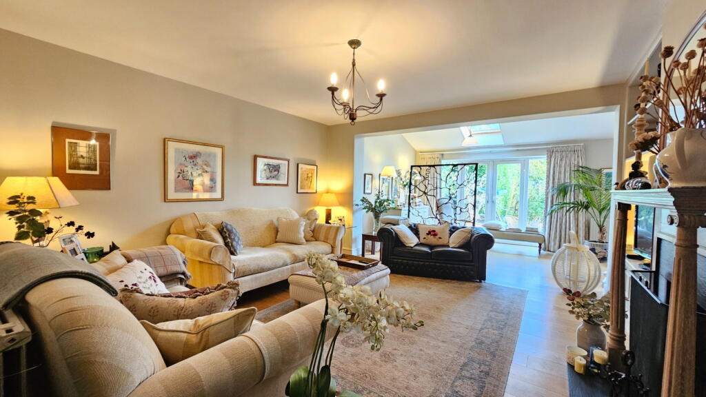 House in Reading - View 3