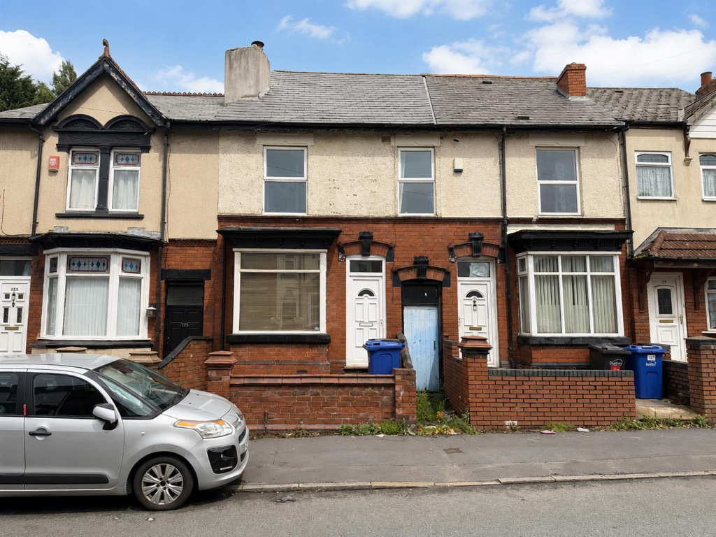 Main image of property: Long Lane, Halesowen