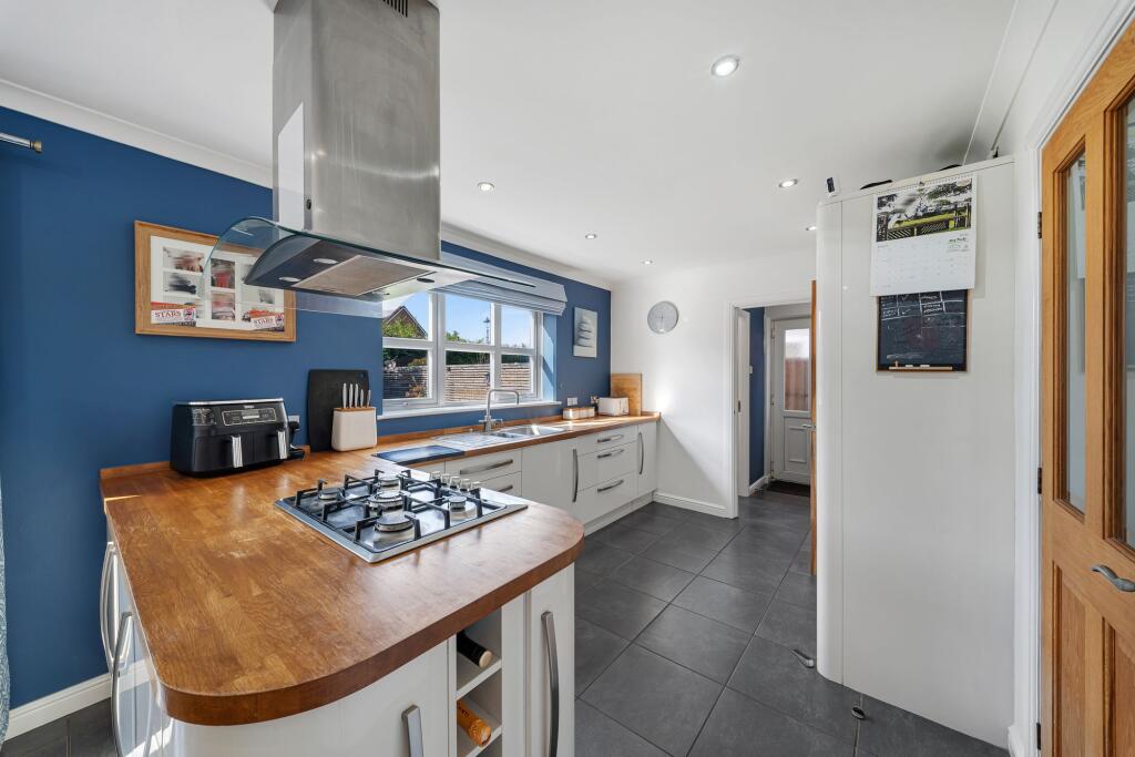 House in Widnes, Upton - View 5