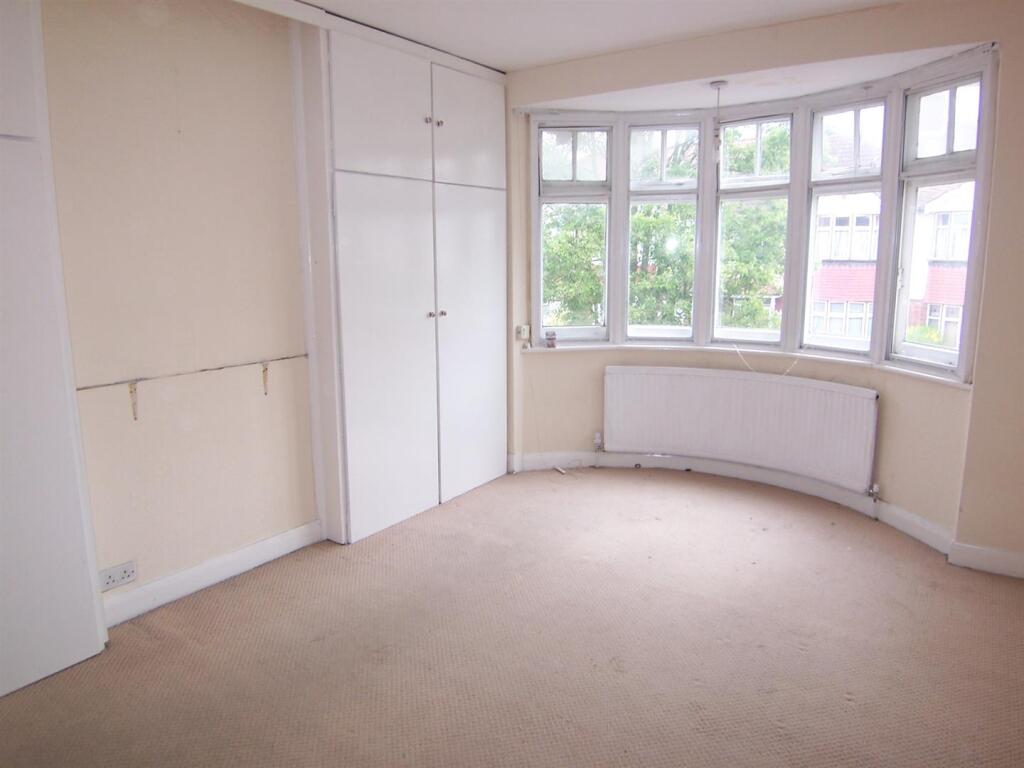 House in Kingston upon Thames - View 4