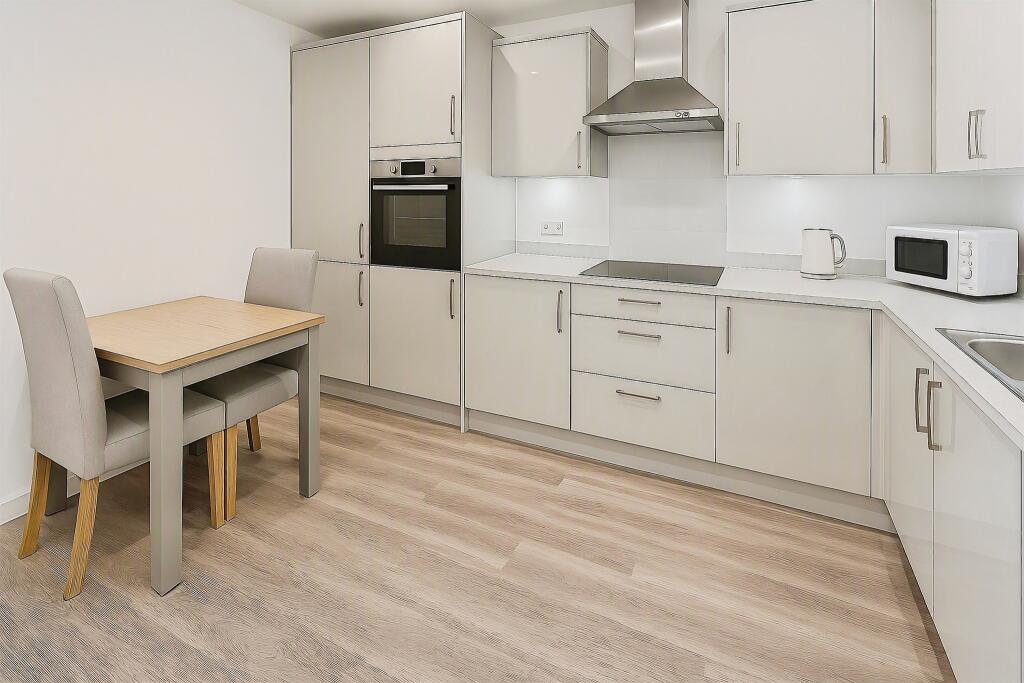 House in Vale of White Horse, Shrivenham - View 4