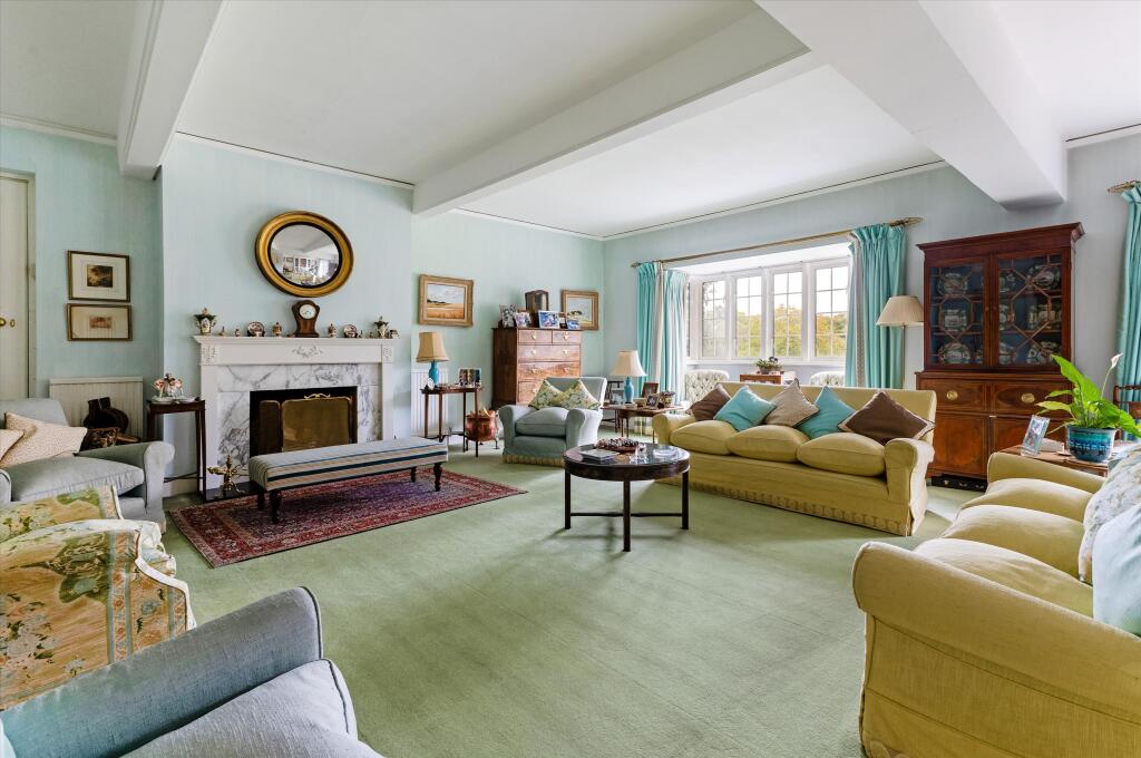 House in East Hampshire, Alton - View 2
