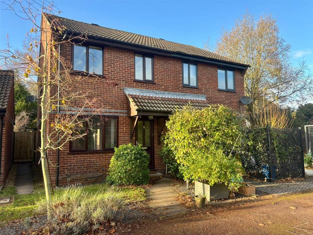 Main image of property: Swaledale Gardens, Fleet, Hampshire, GU51