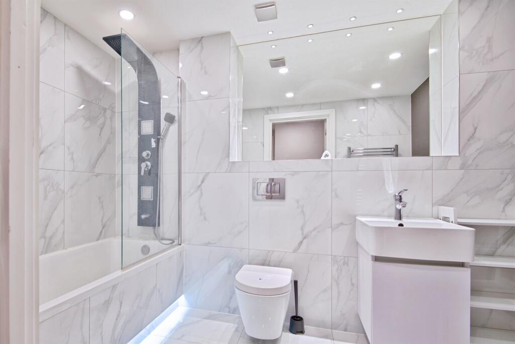 Apartment in Colchester - More
