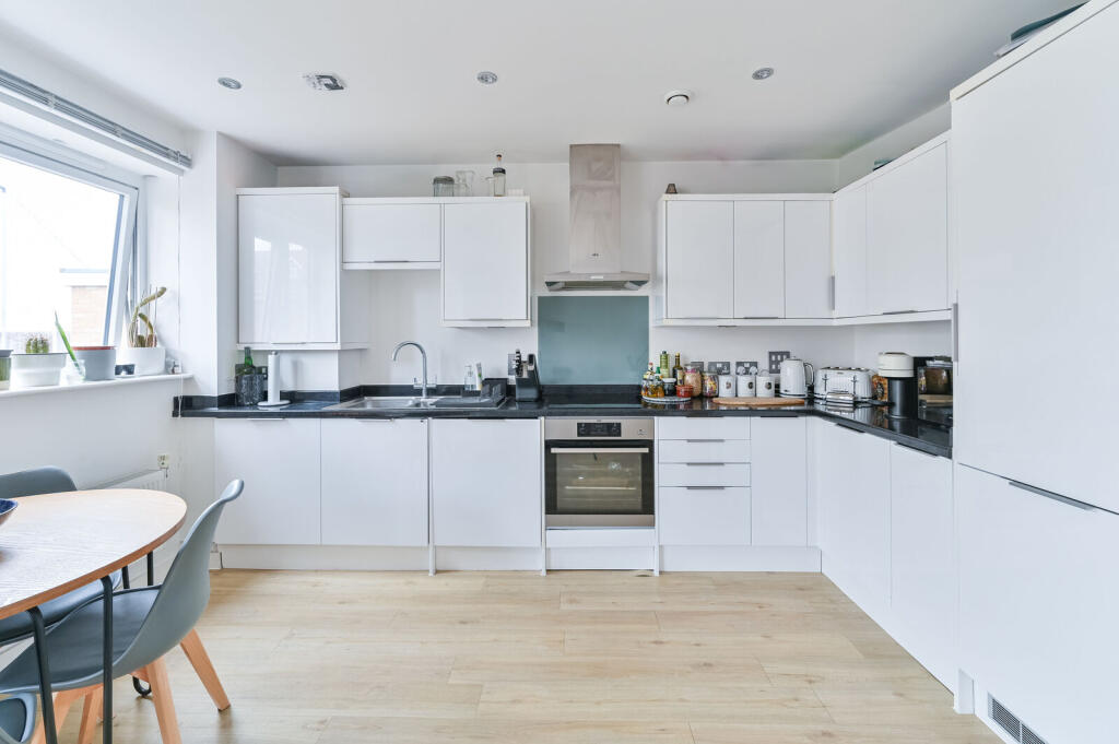 Apartment in London, Thornton Heath - View 4