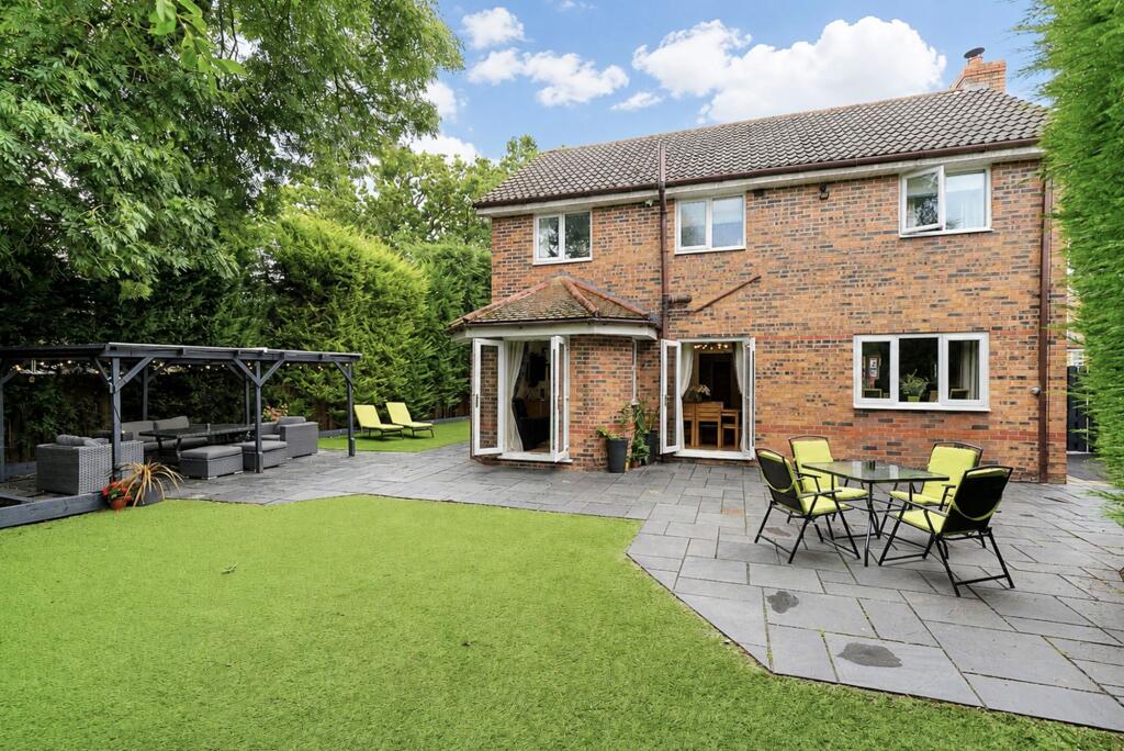 House in Chorley, Whittle Springs, Whittle le Woods - View 2