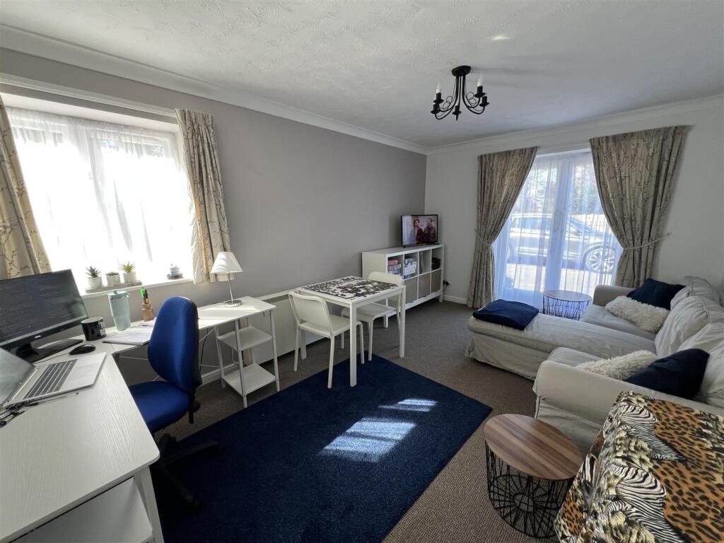 Rosebay Court, Darlington photo 2