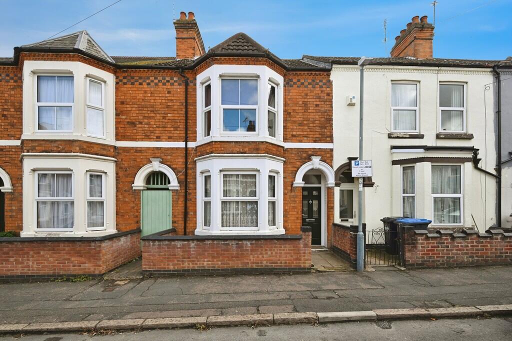 3-bed terraced on Kimberley Road, Rugby, £210,000