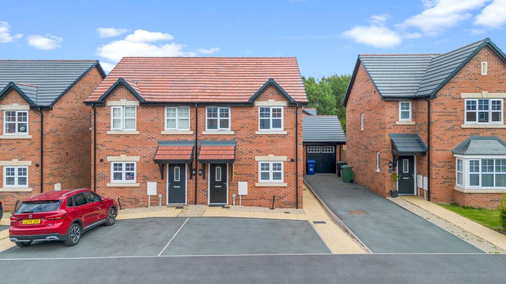 Main image of property: Winterbourne Gardens, Warrington, WA4