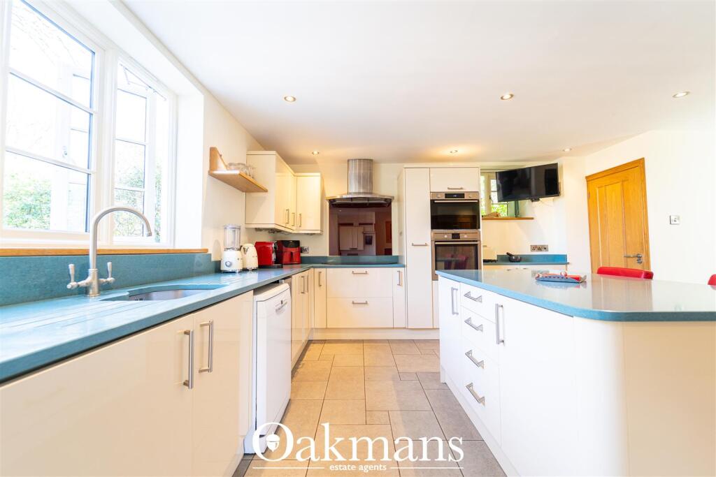 House in Bromsgrove, Hagley - More