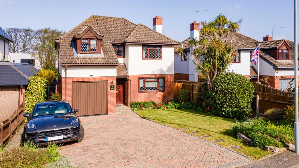 Main image of property: Pearce Gardens, Lilliput
