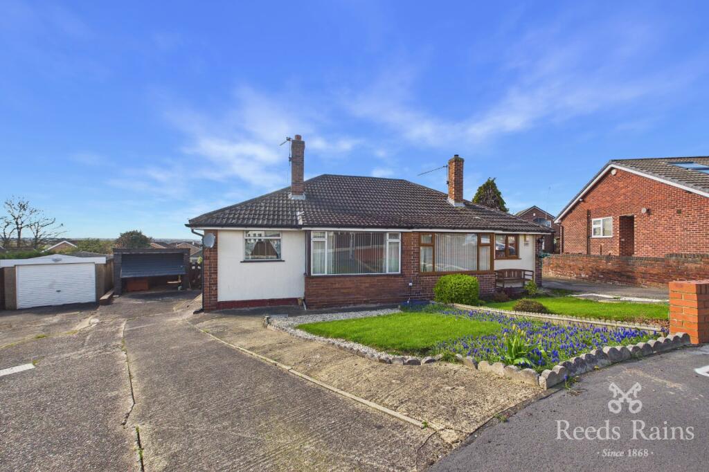Main image of property: Hall Park Avenue, Crofton, Wakefield, West Yorkshire, WF4
